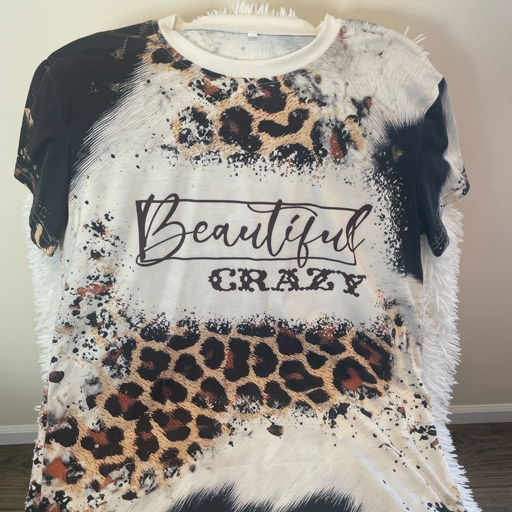 SHEIN Black and White Leopard Print Tee